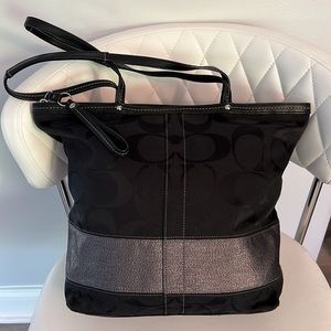 Coach Signature Stripe Medium Tote